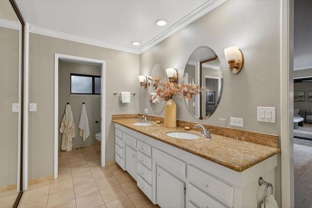 1212 Genesee Ct, Carmichael, CA 95608