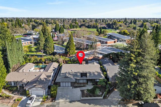 1212 Genesee Ct, Carmichael, CA 95608