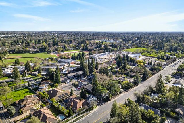 1212 Genesee Ct, Carmichael, CA 95608