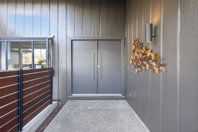 1212 Genesee Ct, Carmichael, CA 95608