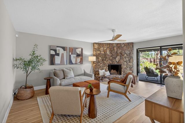 1212 Genesee Ct, Carmichael, CA 95608