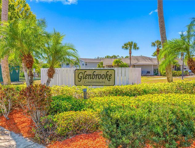 8123 45TH COURT E 8, Sarasota, FL 34243
