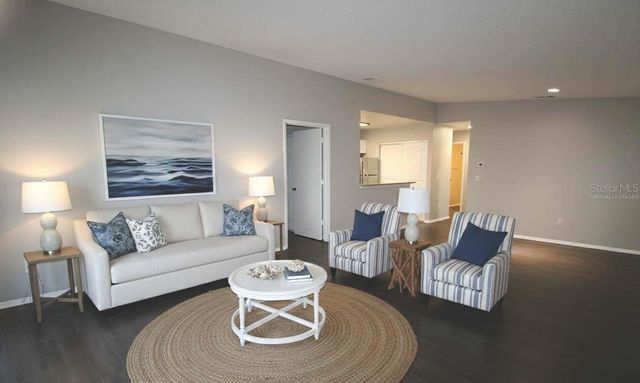 8123 45TH COURT E 8, Sarasota, FL 34243