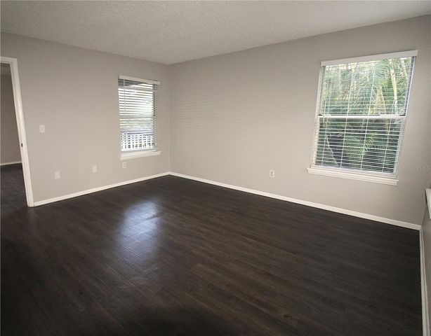 8123 45TH COURT E 8, Sarasota, FL 34243