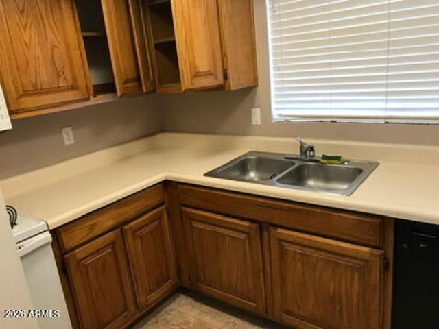 15402 N 28th Street 120, Phoenix, AZ 85032