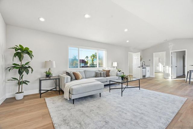 10747 Birch Bluff Ave, San Diego, CA 92131