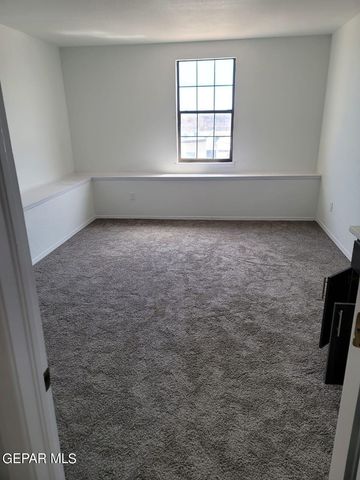 1913 Olive Avenue, El Paso, TX 79901