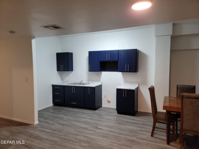 1913 Olive Avenue, El Paso, TX 79901