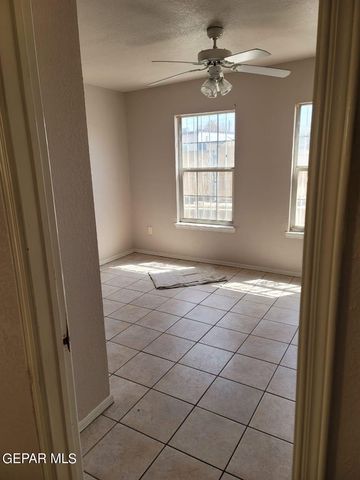 1913 Olive Avenue, El Paso, TX 79901