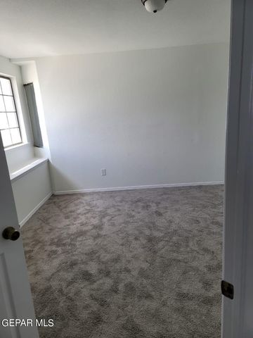 1913 Olive Avenue, El Paso, TX 79901