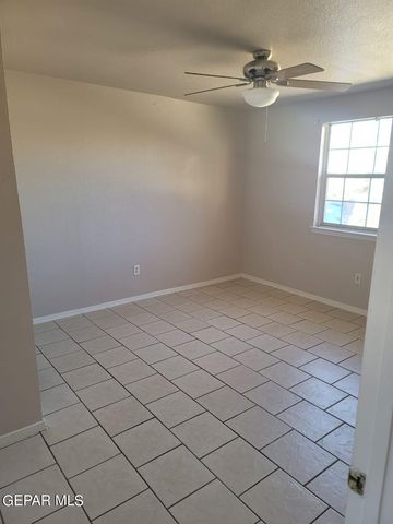 1913 Olive Avenue, El Paso, TX 79901