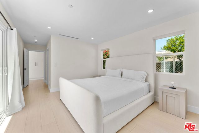 10360 Mcclemont Avenue, Tujunga, CA 91042