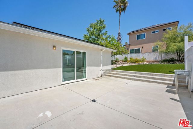 10360 Mcclemont Avenue, Tujunga, CA 91042