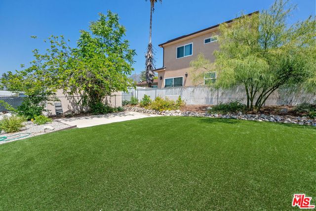 10360 Mcclemont Avenue, Tujunga, CA 91042