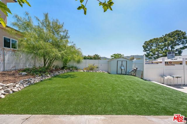 10360 Mcclemont Avenue, Tujunga, CA 91042