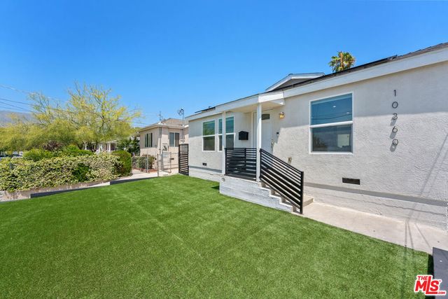 10360 Mcclemont Avenue, Tujunga, CA 91042