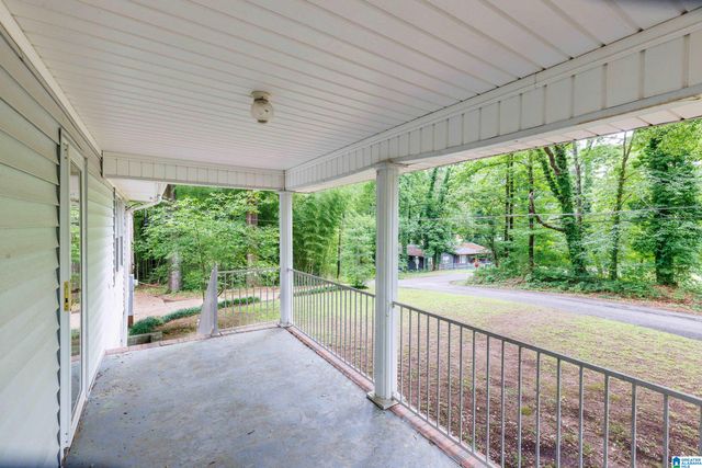 541 5TH COURT, Pleasant Grove, AL 35127