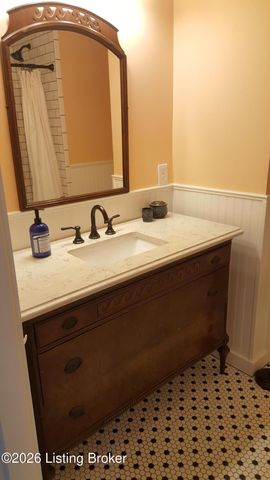 904 Ellison Ave, Louisville, KY 40204