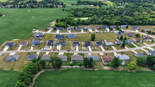 10206 Hunt Drive, Davison, MI 48423