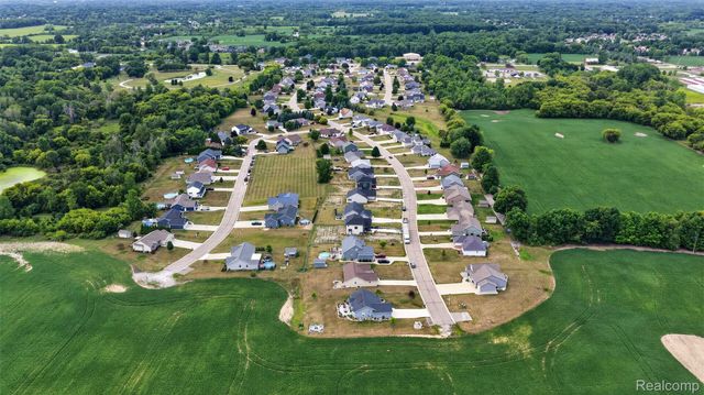 10206 Hunt Drive, Davison, MI 48423