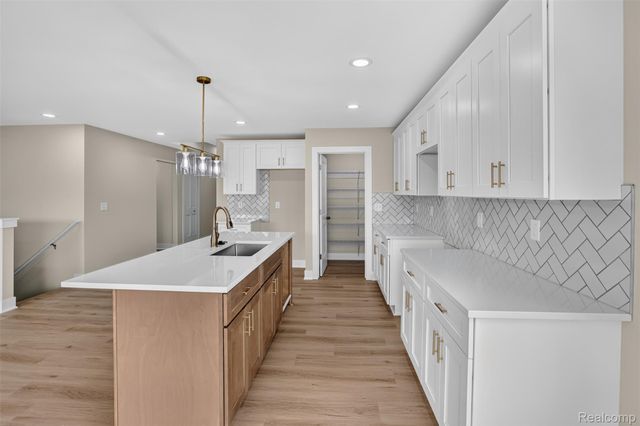 10206 Hunt Drive, Davison, MI 48423