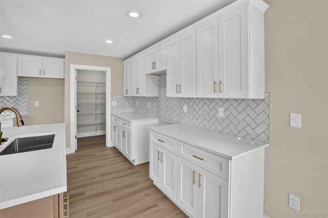 10206 Hunt Drive, Davison, MI 48423