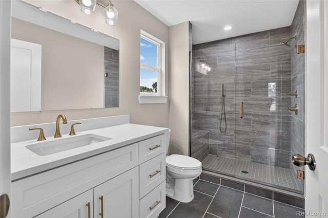 10206 Hunt Drive, Davison, MI 48423