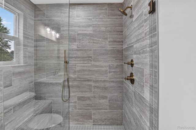 10206 Hunt Drive, Davison, MI 48423