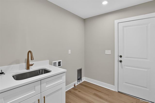 10206 Hunt Drive, Davison, MI 48423