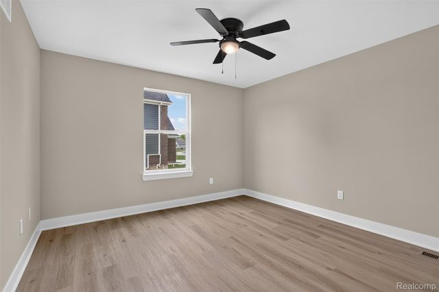 10206 Hunt Drive, Davison, MI 48423
