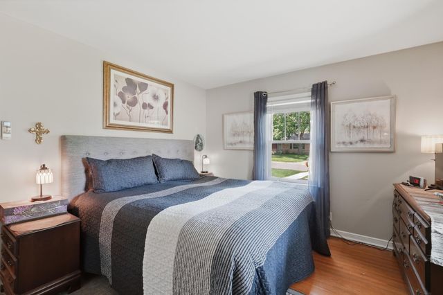 5045 Oxford Avenue, Edina, MN 55436