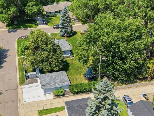 5045 Oxford Avenue, Edina, MN 55436