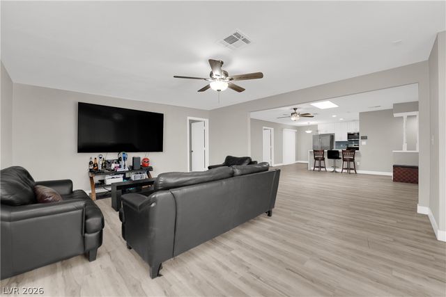 2506 Winterwood Boulevard, Las Vegas, NV 89142