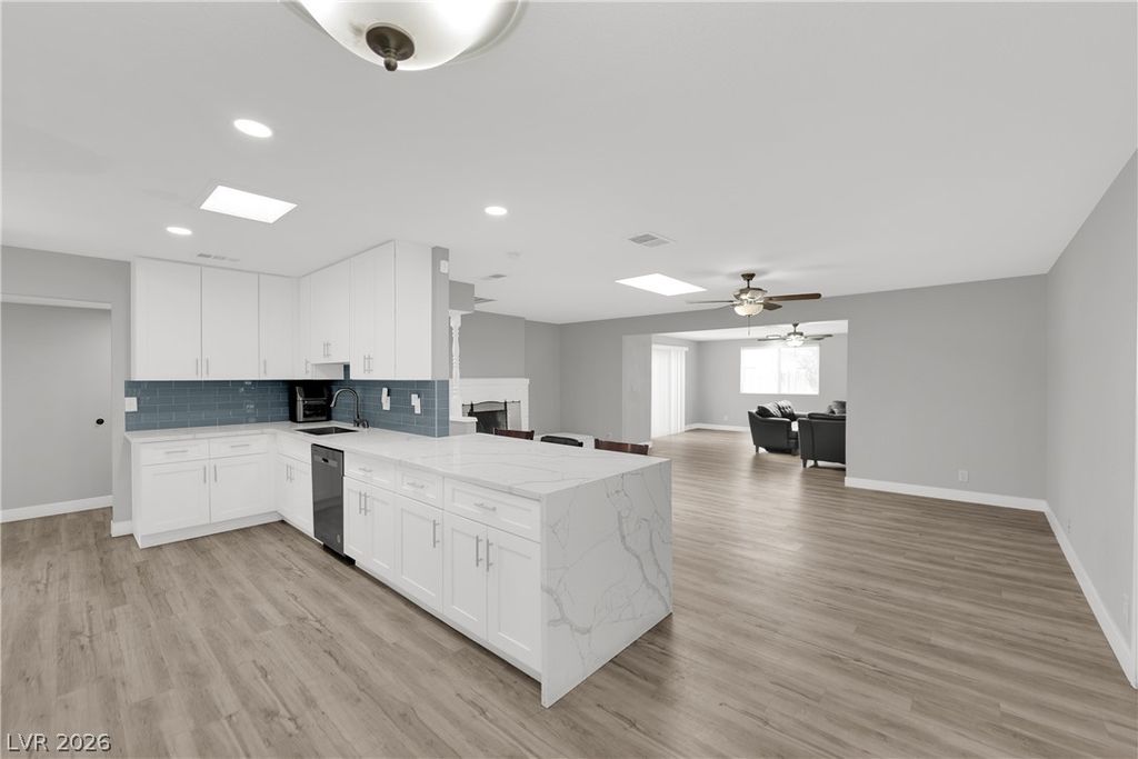 2506 Winterwood Boulevard, Las Vegas, NV 89142 — photo 4