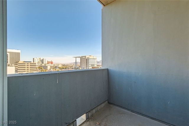 353 East Bonneville Avenue 804, Las Vegas, NV 89101