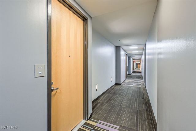 353 East Bonneville Avenue 804, Las Vegas, NV 89101