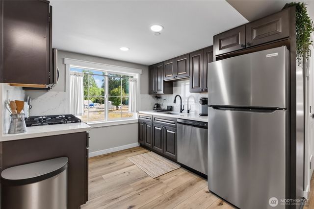 6230 33rd Street E, Tacoma, WA 98443