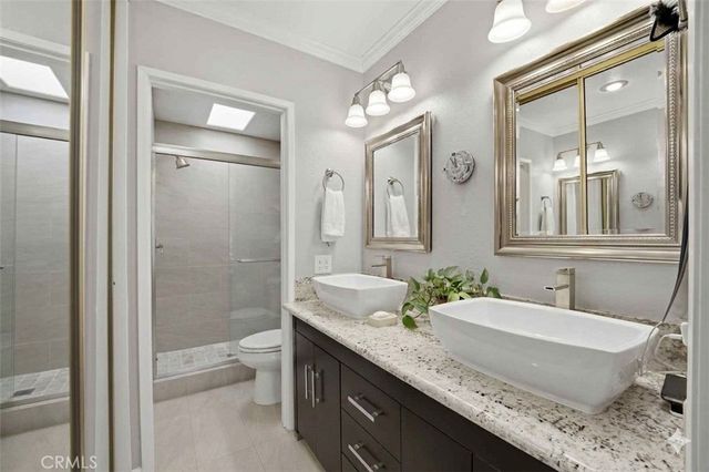 6225 Shoup Avenue 90, Woodland Hills, CA 91367