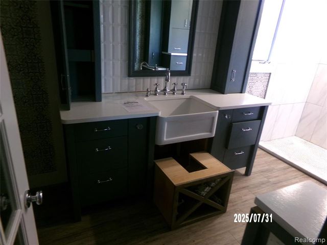 9585 Henderson Road, Corunna, MI 48817