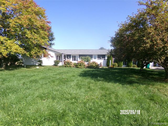 9585 Henderson Road, Corunna, MI 48817