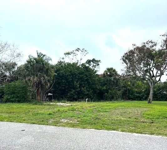 8658 SE Anthion Way, Hobe Sound, FL 33455