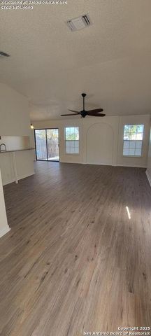 7423 Longing, San Antonio, TX 78244