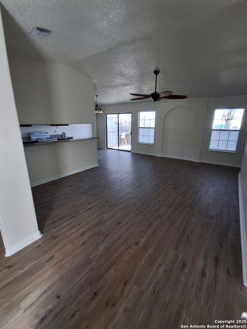 7423 Longing, San Antonio, TX 78244