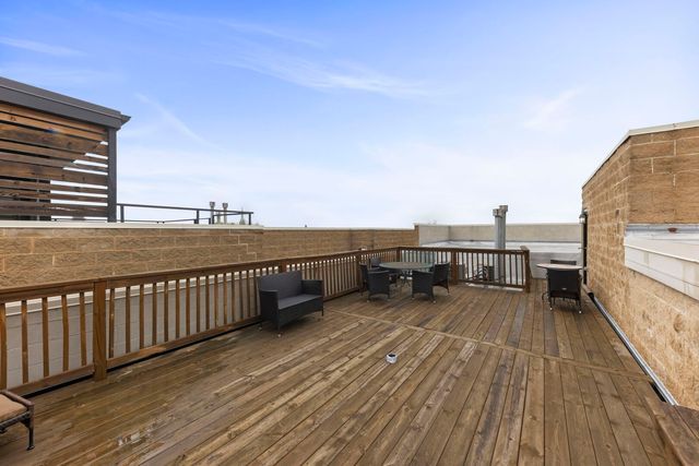 1130 W Diversey Parkway 4W, Chicago, IL 60614