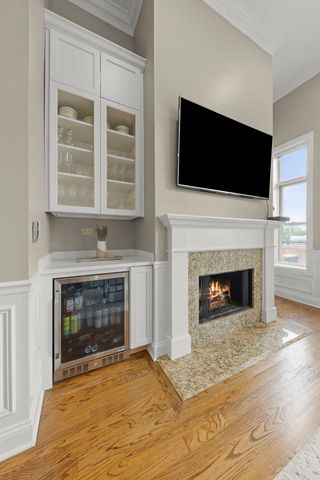 1130 W Diversey Parkway 4W, Chicago, IL 60614