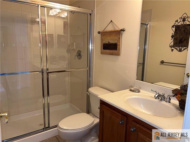 18 Bayard Road, Franklin, NJ 08873