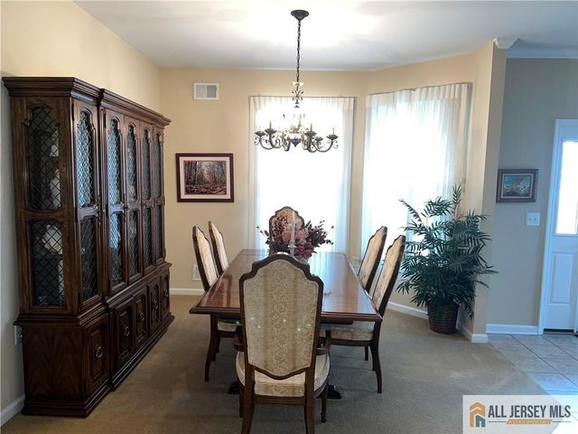 18 Bayard Road, Franklin, NJ 08873