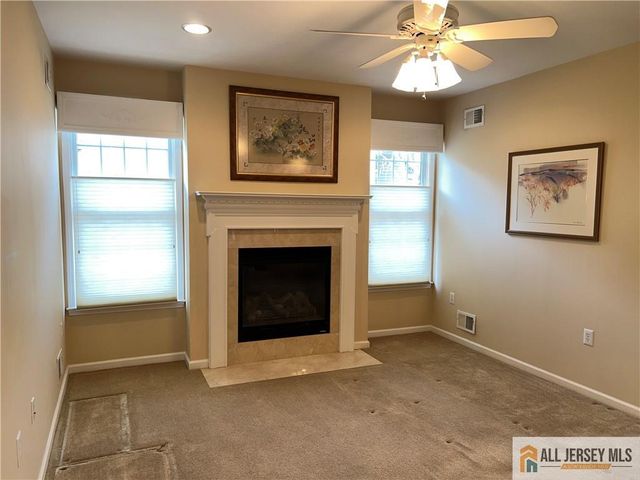 18 Bayard Road, Franklin, NJ 08873