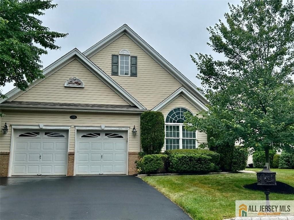 18 Bayard Road, Franklin, NJ 08873