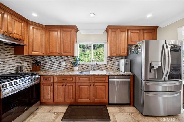 1516 W 5th Street, San Pedro, CA 90732